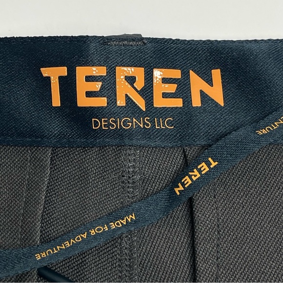 TEREN Womens Daily Driver Traveler Performance Gray Shorts Hiking Outdoor Size 2 - Picture 3 of 9